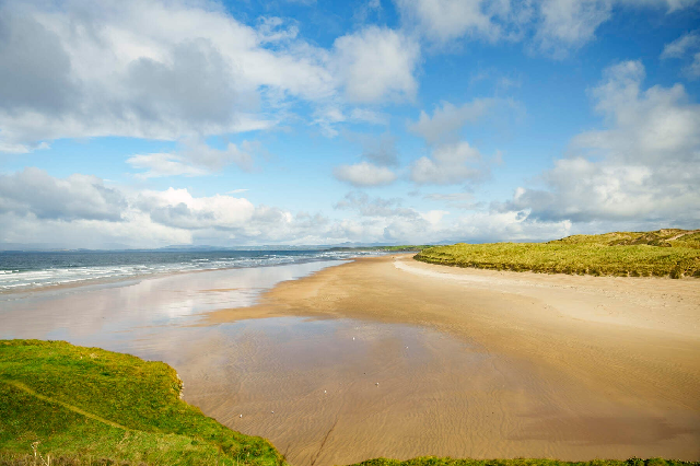 Cleaning Up Our Beautiful Strand Beach: A Day of Conservation